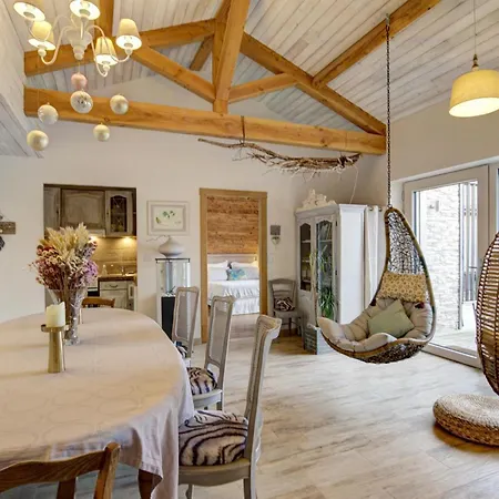 En Bois Avec Piscine Naturelle, 3 Avec Terrasses Privatives - Fr-1-496-258 Holiday home Champoly