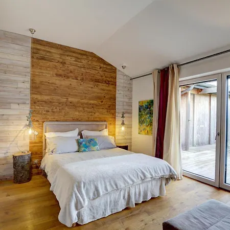 En Bois Avec Piscine Naturelle, 3 Avec Terrasses Privatives - Fr-1-496-258